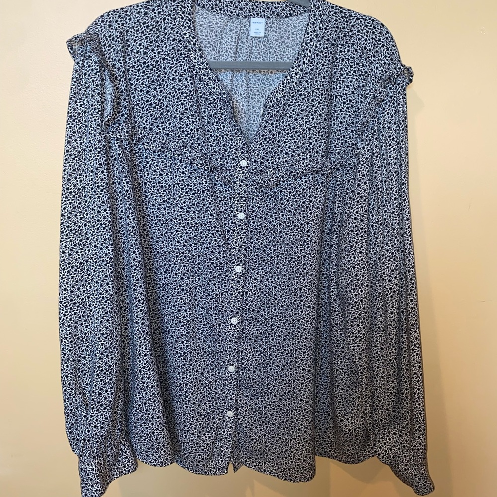 Old Navy Women’s Long Sleeve Button Up Blouse Size XX-LARGE